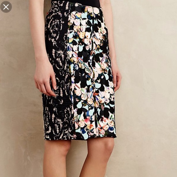 Rainbow petal skirt - Picture 2 of 3